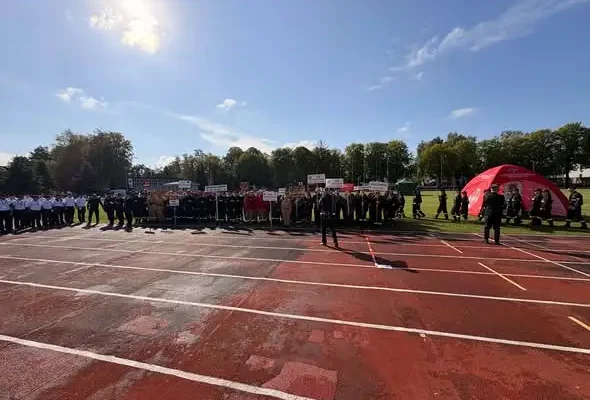 Drużyna OSP Kuźnica Marianowa na Wojewódzkich Zawodach Sportowo-Pożarniczych