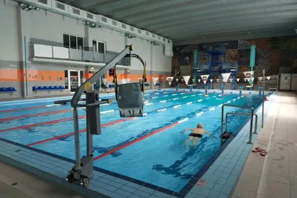 Częstochowa: kończy się kurs pływania, rusza kolejny nabór na pływalni